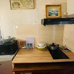 Nice studio near NotreDame
